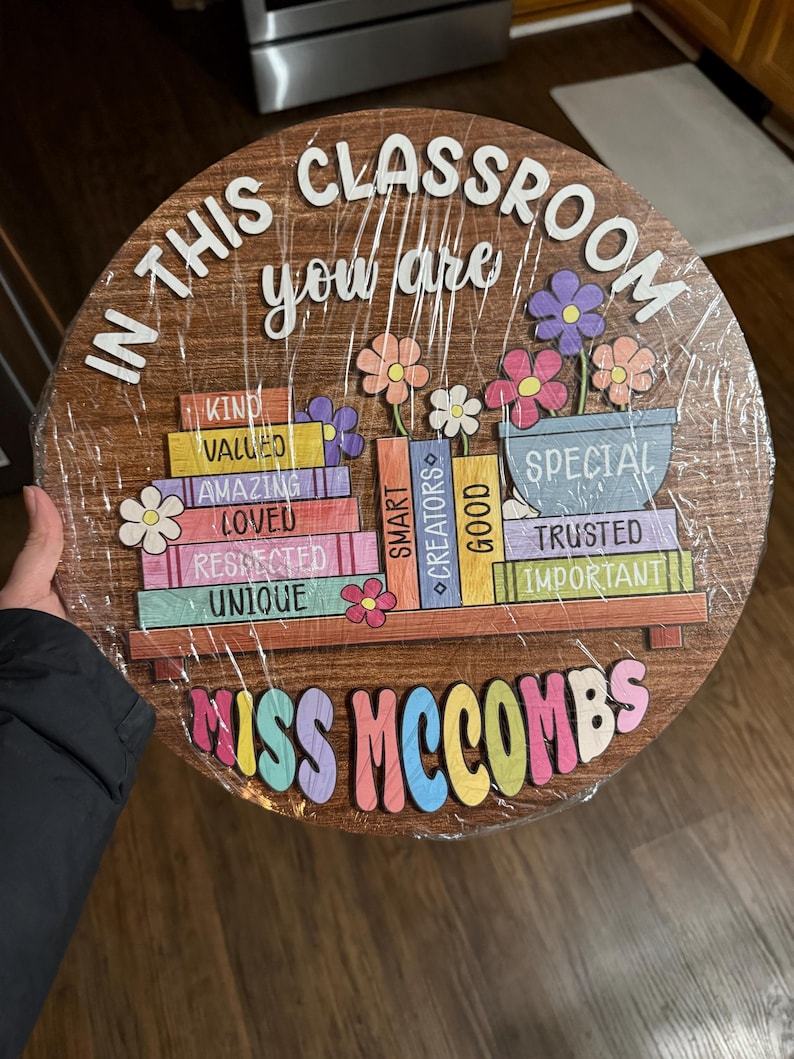 Letrero personalizado para la puerta del profesor: En esta aula, letrero de madera personalizado imagen 2