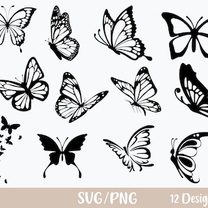 Puede incluir: Un conjunto de 12 diseños de silueta de mariposa en blanco y negro. Las mariposas están en varias poses y tamaños. SVG/PNG.