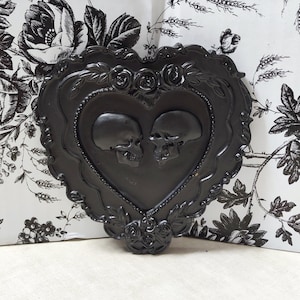 4.75&quot; FOREVER LOVE Plaque • Heart Frame & Skulls • Victorian Gothic 3D Wall Hanging • Macabre/Horror/Goth Art Décor •Creepy Dark Gothic Gift