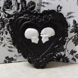 4.75" TILL DEATH Do Us PART • Black/White Heart Frame+Skulls • Victorian Gothic 3D Wall Hanging • Macabre/Horror/Goth Art Décor •Gothic Gift
