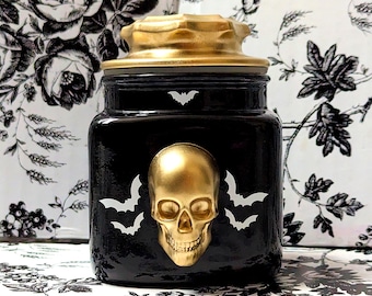 Black & Gold Glass Skull Jar with Bat Accents • Glam Goth Kitchen Container • Dark Luxury • Witchy Altar Storage •Gothic Macabre Home Décor