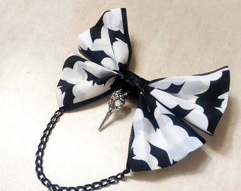 BLACK/WHITE BATS Hair Bow Clip with Bird Skull & Chain • Creepy Gothic Girls Hair Accessory • Halloween Costume Hair Barrette • Pastel Goth