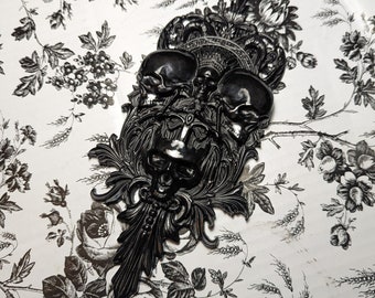 8" Victorian SKULLS Ornamental PLAQUE • Realistic Decorative 3D Skeleton Wall Hanging • Macabre/Horror/Goth Décor • Creepy Dark Gothic Gift