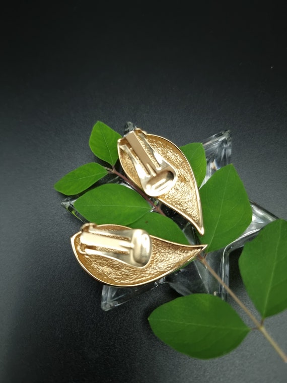 Boucles D'Oreilles Vintage Clips Dorés - Motifs Soleil Émaillés Noir Et Crème - Parfait État