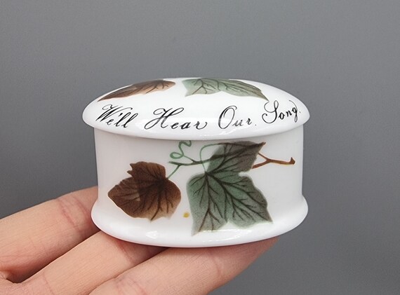 Vintage porcelain jewelry box, Royal Adderley por… - image 4