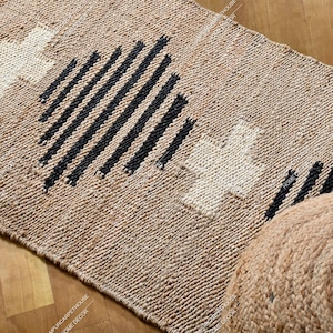 Handgefertigter Läufer aus Hanf in Beige und Schwarz