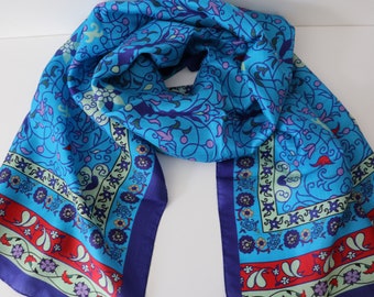 Elegant Silk Scarf: Oriental-Inspired Pattern, Mulberry Silk.