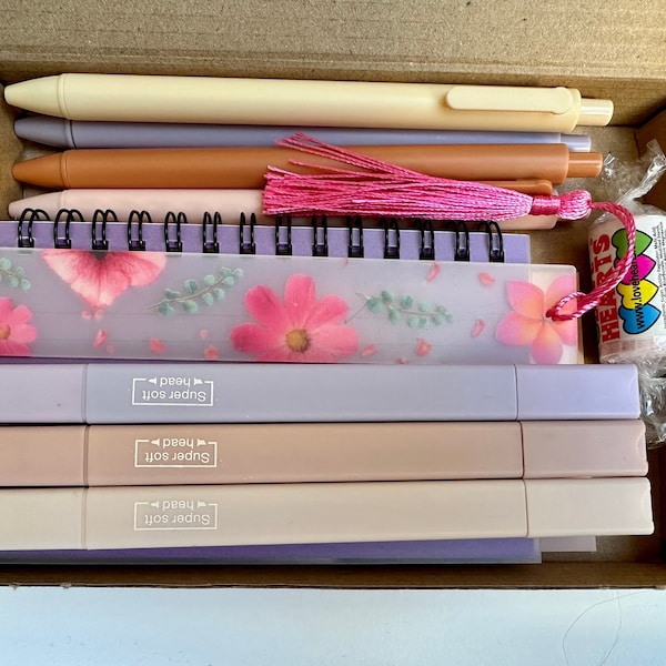 Back To School / Going to Uni stationary gift set
