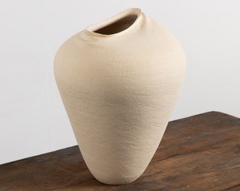 Handmade ceramic Vessel | Vase | Contemporary Design | White clay | Sculptural | Decoration | Art | Unique | Display | Homedecor