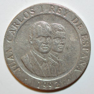 200 Pesetas - Juan Carlos I The Bear and the Strawberry Tree Coin