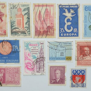 World - Lot Of 12 Old Stamps - Used