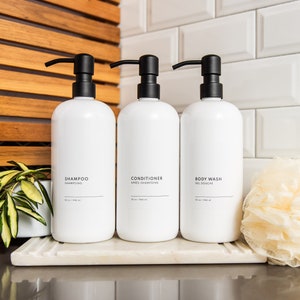 32 oz Pump Bottle, White PLASTIC Shampoo and Conditioner Bottles, Custom Labels, Minimalist, Refillable Bottles, Shower Dispenser Set we