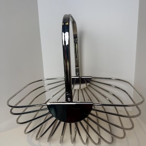 Vintage 1988 Godinger Silver-Plated Bread Fruit Basket Kitchen