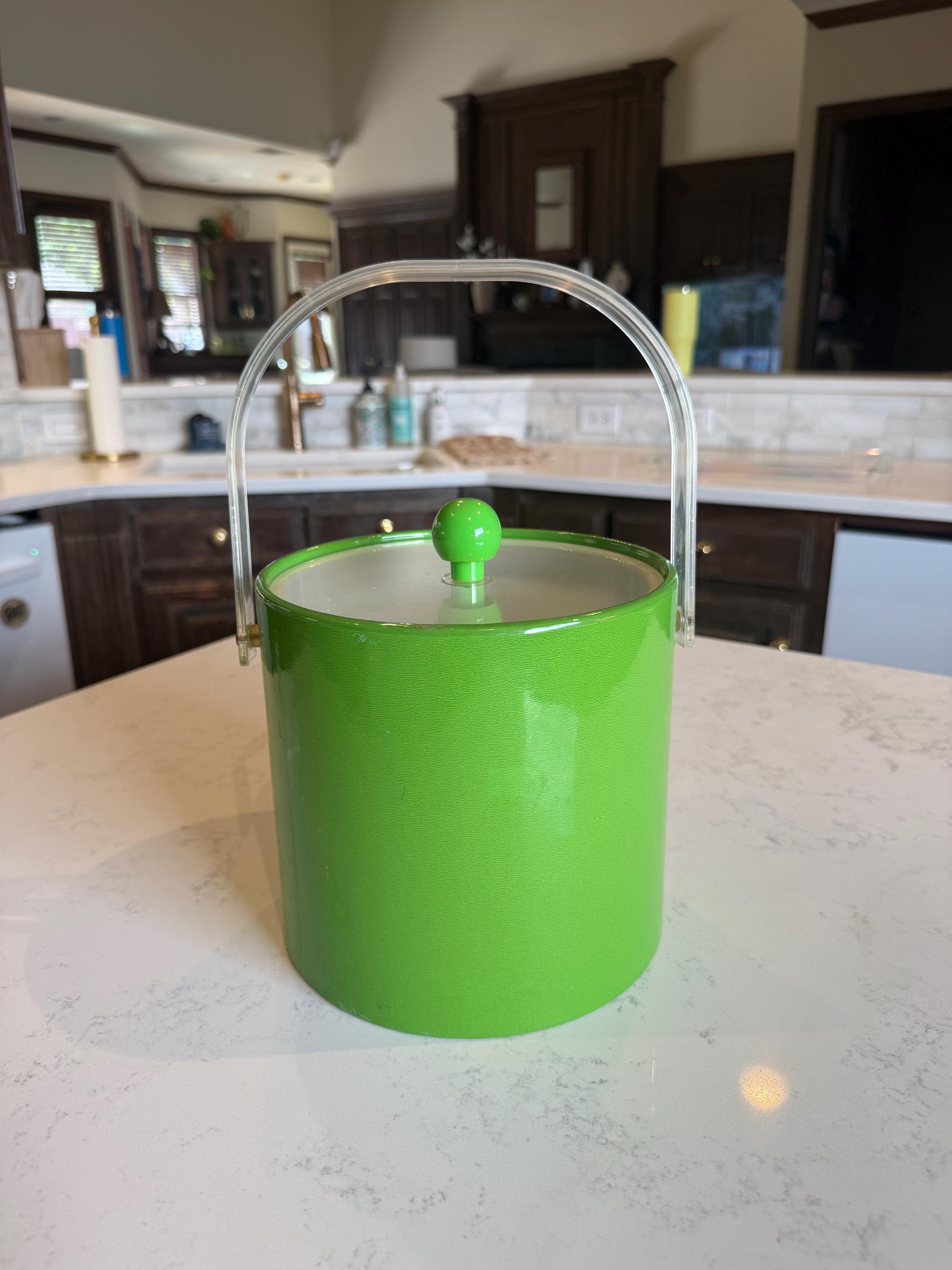 Lime Green Ice Bucket – Lucite Handle, Mid Century Barware, Mod