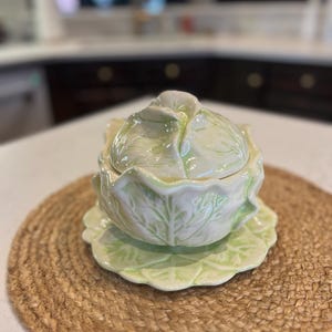 Vintage Holland Mold Cabbage Lettuce Bowl & Lid with Serving Plate