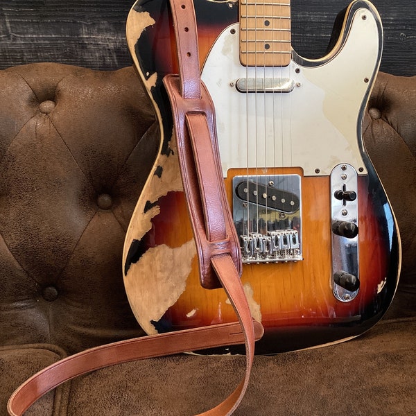 Blackguard, Telecaster, Broadcaster strap . Reproduction of Blackguard Strap - Early 50's Fender - Aged and  Distressed