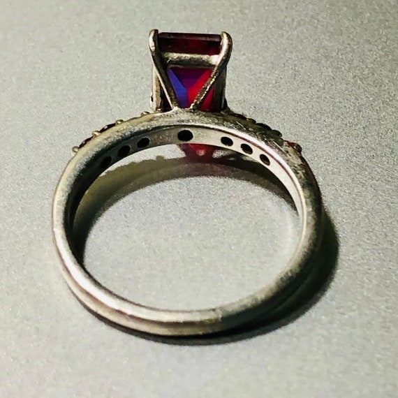Vintage Bohemian Garnet Ring with Side Stones Mar… - image 9