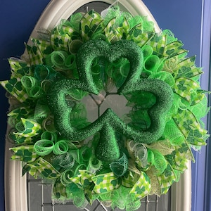 St Patrick’s day wreath. Emerald green wreath. Shamrock wreath.  Four leaf clover wreath.