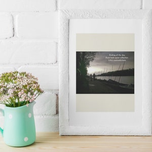 Impression photo lac avec bateaux, art mural avec citation, monté à 10 x 20 cm (mais pas de cadre), poème haïku, excellent cadeau pour les amoureux des bateaux et de l&#39;eau
