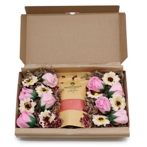Spa Passion Gift Set | Perfect Self Care Gift Box or Pamper Gift For Mum - Contains Bath Salts, Soap Roses, Soap Sunflowers in Gift Box.