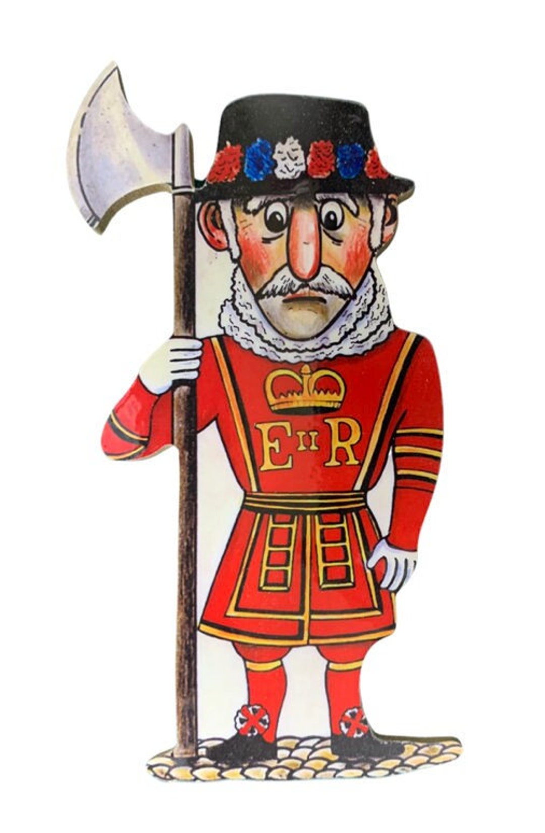 A Beefeater Stands In Front Of The Queens House At The Tower Of London It Is A Sunny Day And He Is On Guard Rwtdg3