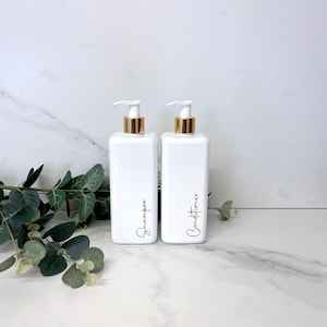 Personalisierte weiße quadratische 500ml Plastikflasche mit Wahl zwischen Pump / wiederverwendbar, nachfüllbar / Badezimmer / Shampoo, Conditioner, Körperwäsche usw