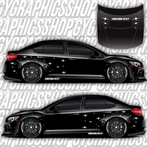 Puede incluir: Diseño de envoltura de coche negro con un patrón de estrellas blancas y el texto "CUSTOM TEXT".