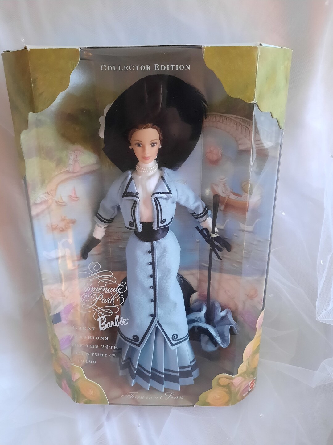Barbie Promenade in the Park, Collector Edition Barbie Doll, 1997 Barbie Doll, Great Fashions of