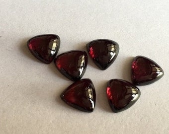Natural Mozambique Red Garnet Trillion Shape Gemstone, Mozambique Garnet Trillion Shape Cabochon,Mozambique Garnet,3mm -10mm Garnet Gemstone