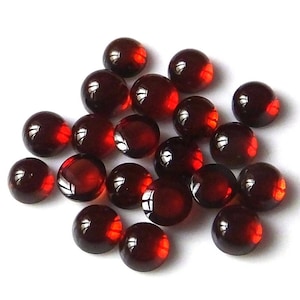 Pietra preziosa naturale di granato rosso del Mozambico a forma rotonda, cabochon di granato del Mozambico a forma rotonda, granato del Mozambico rotondo, pietra preziosa di granato rotondo