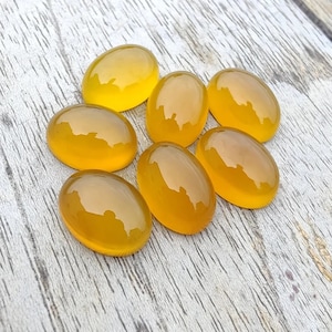 Gelber Chalcedon Cabochon: Ovaler Edelstein für die Schmuckherstellung