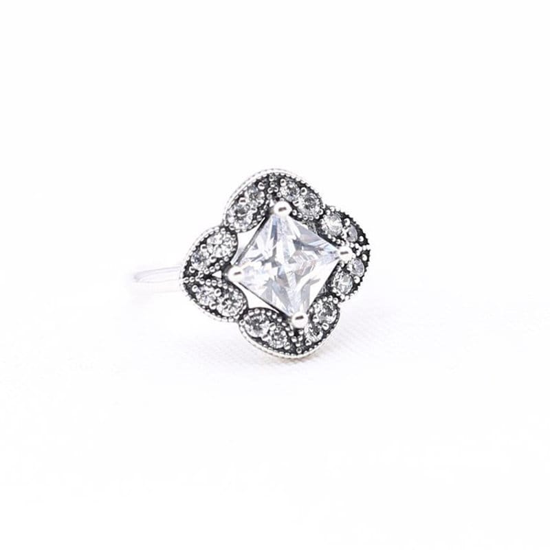 Crystalized floral fancy ring sale