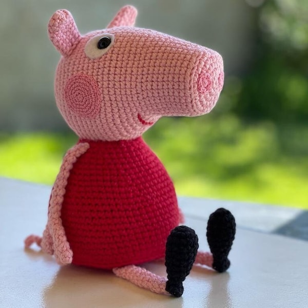 Peppa Pig crochet pattern This is not a finished doll. Please read the description.