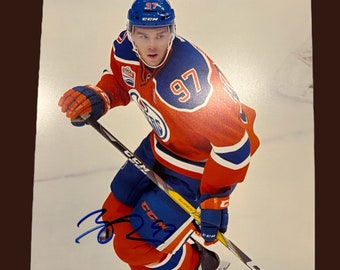 Connor Mcdavid signed 8x10 Edmonton Oilers photo