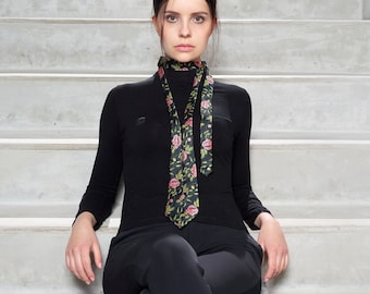 black silk tie for women, floral pattern, noble & unique designer tie made of silk, long tie, scarf, jewellery, unique