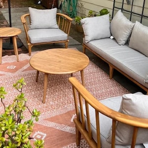 Boho-Baumwollteppich: Handgewebter marokkanischer Kelim, blockbedruckter Statement-Teppich für Wohn- und Schlafzimmer