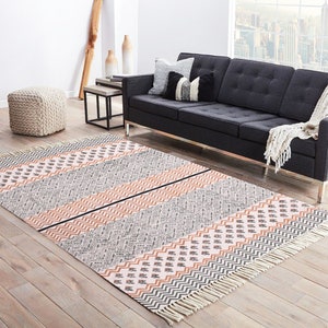 Hand Block Print Rug: Modern Floral Boho Dhurrie, 10x14 Feet