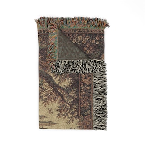 Tapiz medieval de castillo en el bosque, tapiz gótico de vegetación para colgar en la pared, decoración de pared vintage extragrande con paisaje de castillo. imagen 2