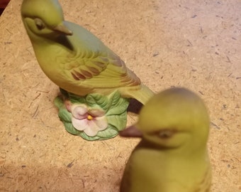 Set of Vintage Green Bird Salt or Pepper Shakers Made In Japan