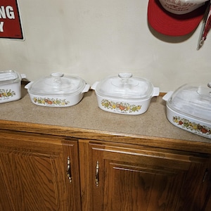 Vintage CorningWare Spice of Life 4-delige ovenschalenset met deksels – P‑4‑B, A‑10, A‑11‑B, A‑2‑B – Schoon, geen beschadigingen aan het servies