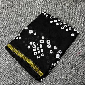 Handcrafted Bandhani Silk Saree: Traditional Kacchi Design