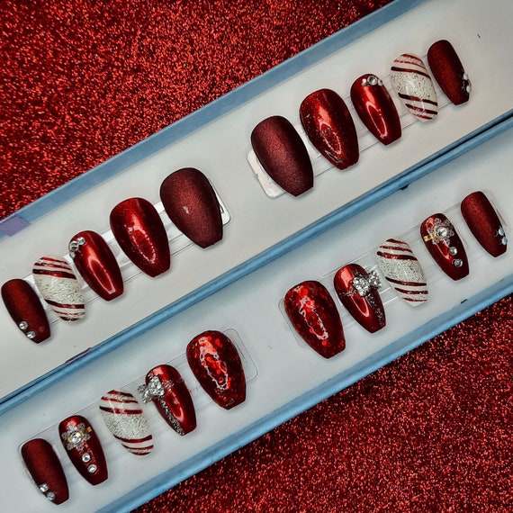 Short Medium Coffin Red And White Pattern 3 X Mas Nails Etsy