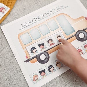 Chargez l'activité de bus - pratique de modèle préscolaire - jeu de roues sur le bus - jouer et apprendre pour tout-petits - cartable occupé - imprimable