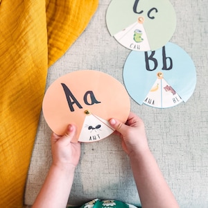 26 Ruedas del alfabeto - Aprendizaje para niños en edad preescolar y para niños pequeños - Letras y sonidos - Recursos de aprendizaje para la educación en el hogar - Desarrollo de la fonética - Imprimible