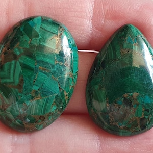attraktive Malachit Cabochon oval Tropfen 30x22mm Edelstein stabilisiert/ gepresst