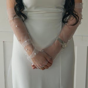 Pearl Bridal Gloves – Fingerless Sheer Tulle Wedding Gloves with Pearls | Elegant Gloves for Bride, Fingerless Wedding Accessories
