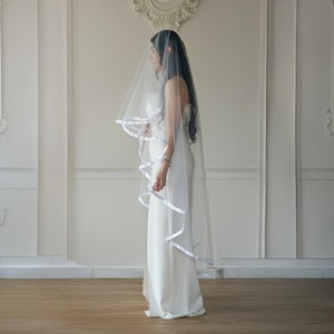 Satin veil with comb |Simple veil with satin edge|Satin Edge Wedding Veil–Long Tulle Veil with Satin Trim |Single layer veil with satin edge
