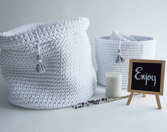 Crochet baskets with tassels