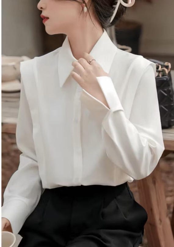 Elegant Classy White Structured Shoulder Blouse |… - image 5