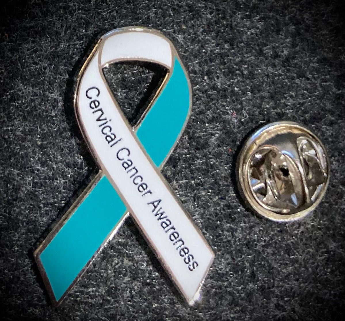 Lot 50 Broches Ruban Bleu Sensibilisation Cancer Côlon - Pins Émail